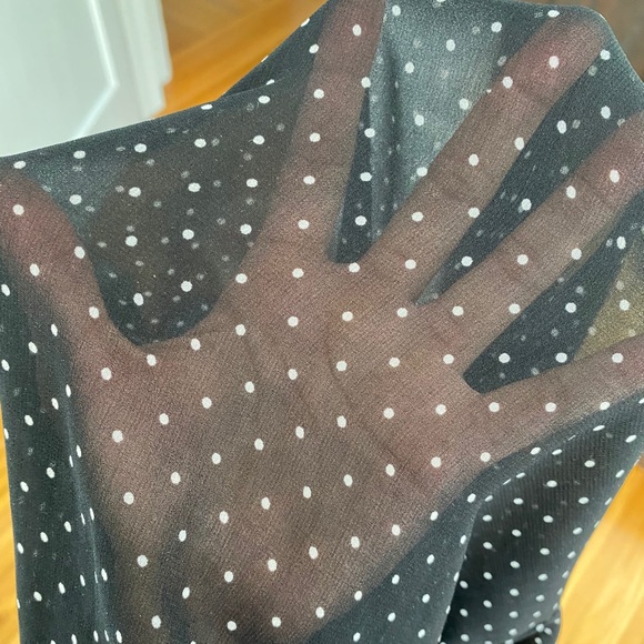 Black blouse - Picture 3 of 5